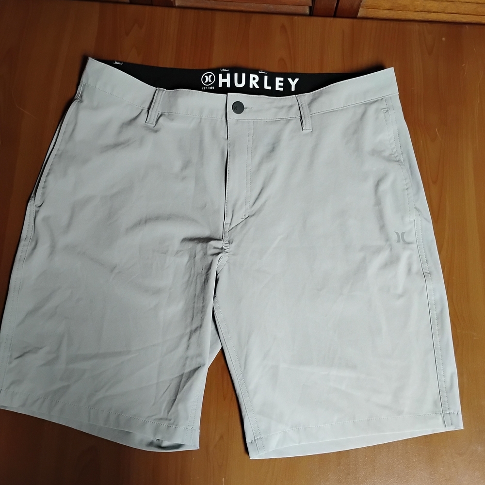 Hurley Men's Light Gray Athletic Shorts
